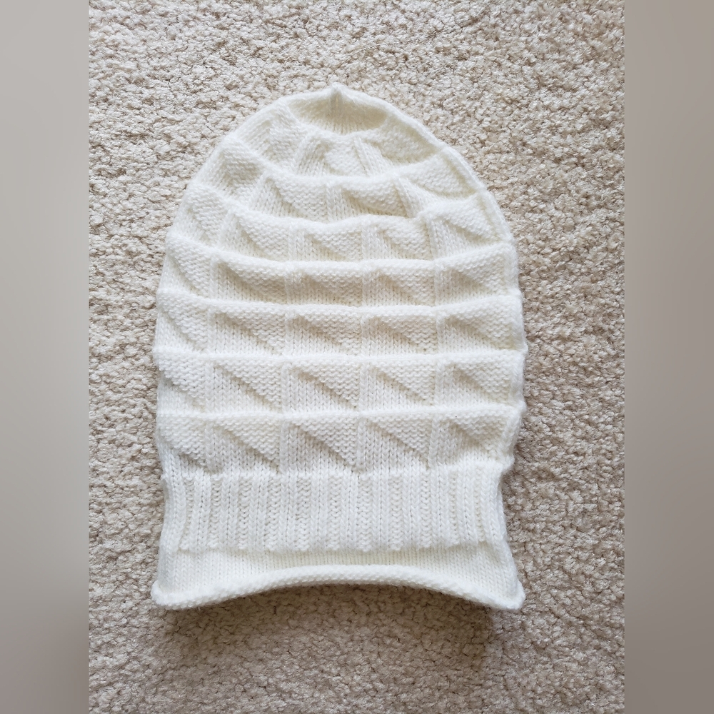 G-ysual Knitted Hat White